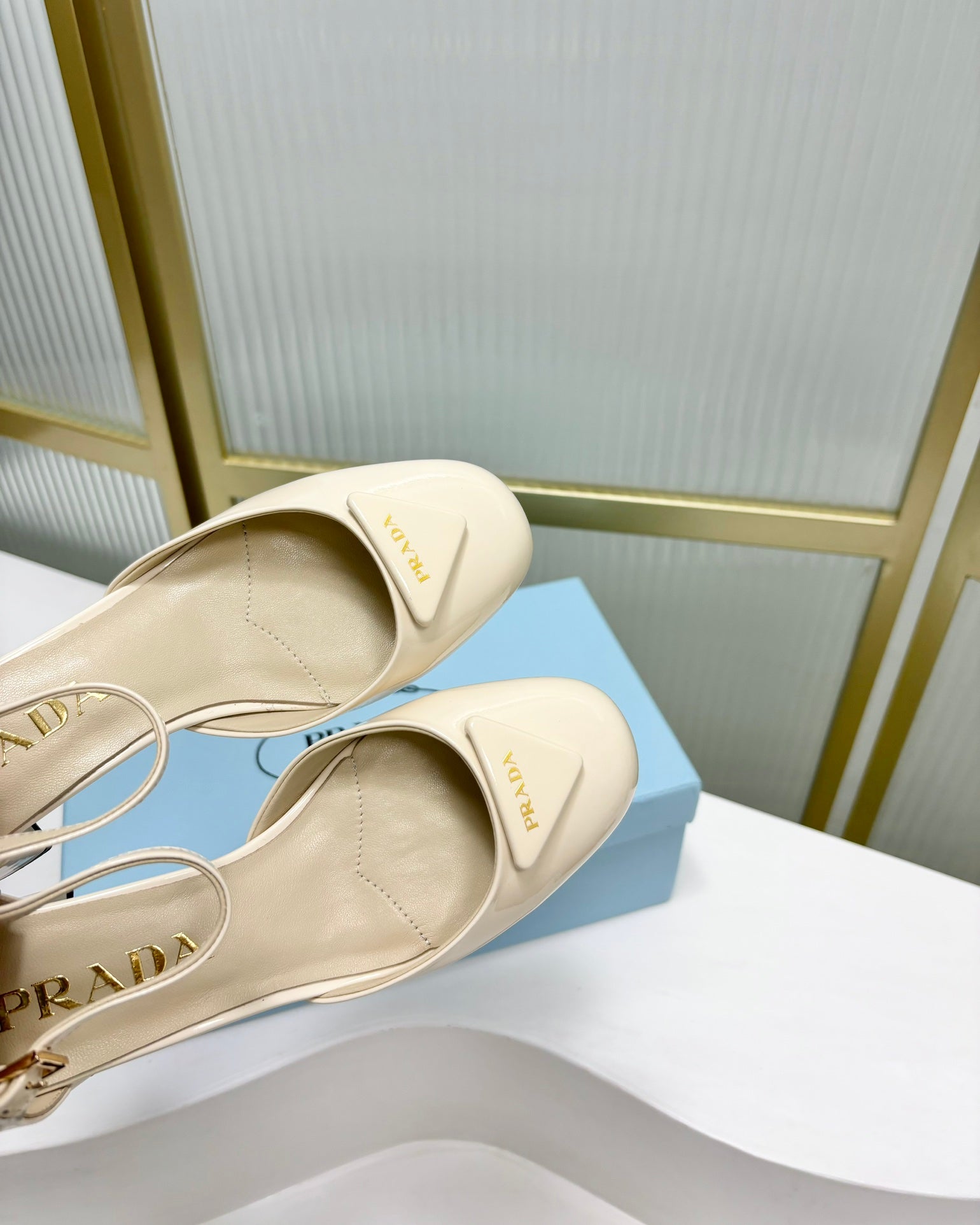 PRADA MARY JANE PUMPS CREAMY WHITE CALFSKIN