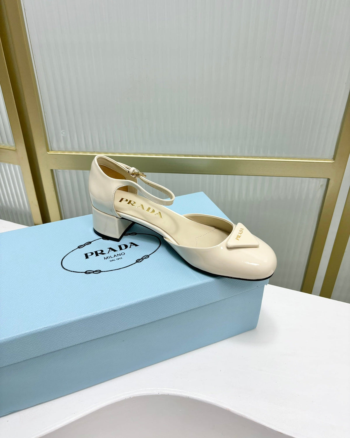 PRADA MARY JANE PUMPS CREAMY WHITE CALFSKIN