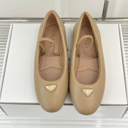 PRADA 25S SOFT PADDED BALLERINAS IN BEIGE NAPPA LEATHER