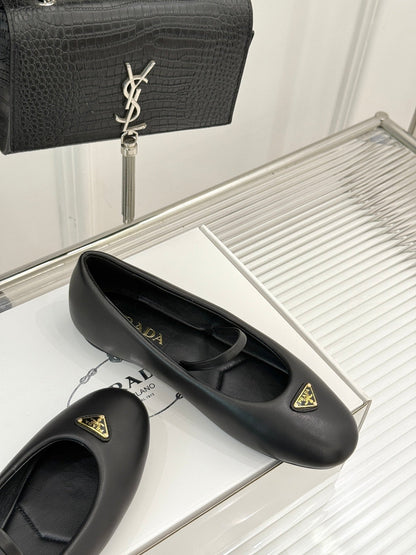PRADA 25S SOFT PADDED BALLERINAS IN BLACK NAPPA LEATHER