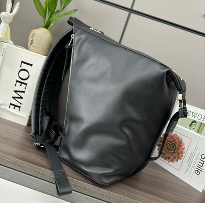 LOEWE LOE 41 SMALL CONVERTIBLE BACKPACK IN BLACK CLASSIC CALFSKIN