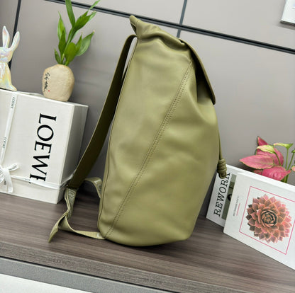 LOEWE FLAMENCO 40 BACKPACK IN CROCODILE GREEN SHINY SUPPLE CALFSKIN