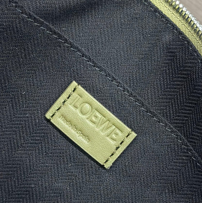 LOEWE PUZZLE FOLD WASH 22 BAG IN ARMY GREEN SHINY CALFSKIN