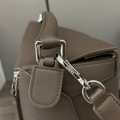 LOEWE LOE PUZZLE 33 BAG IN WENGE BROWN CALFSKIN