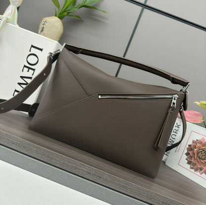 LOEWE LOE PUZZLE 33 BAG IN WENGE BROWN CALFSKIN
