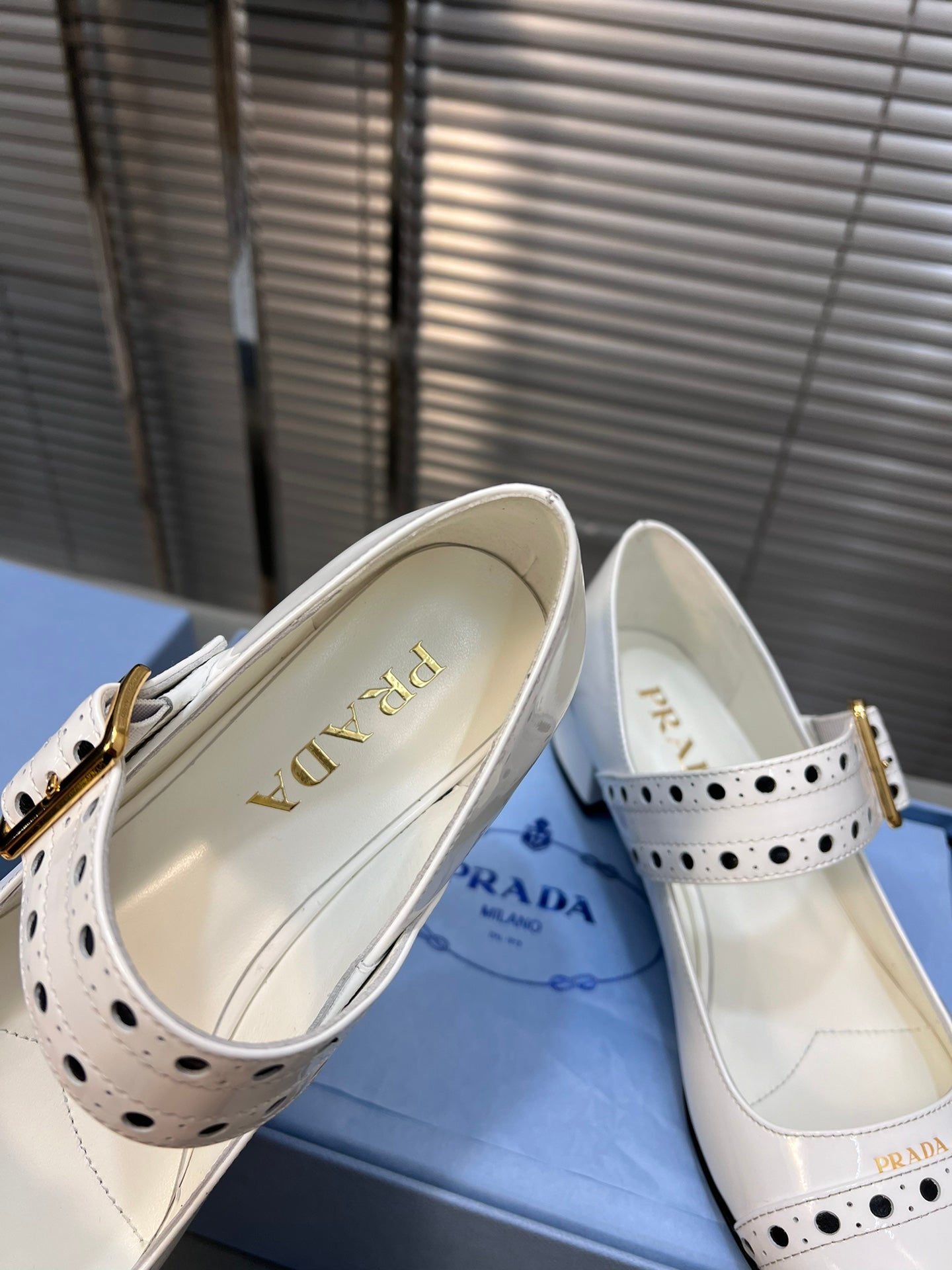PRADA MARY JANE PUMPS IN WHITE GLOSSY CALFSKIN