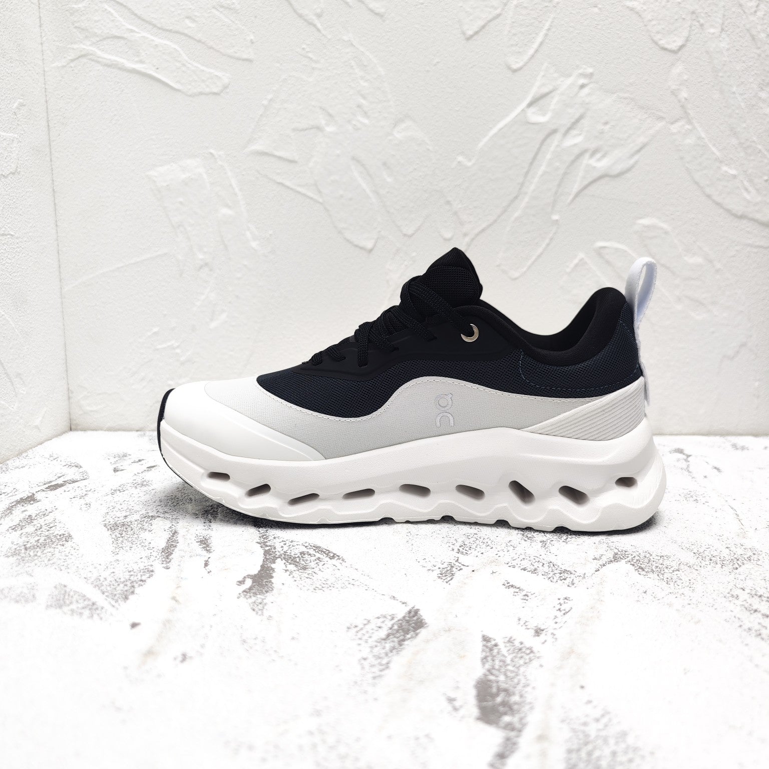 CLOUDTILT 2.0 SNEAKER PALE GRAY MIX BLACK CALFSKIN AND BREATHABLE MESH