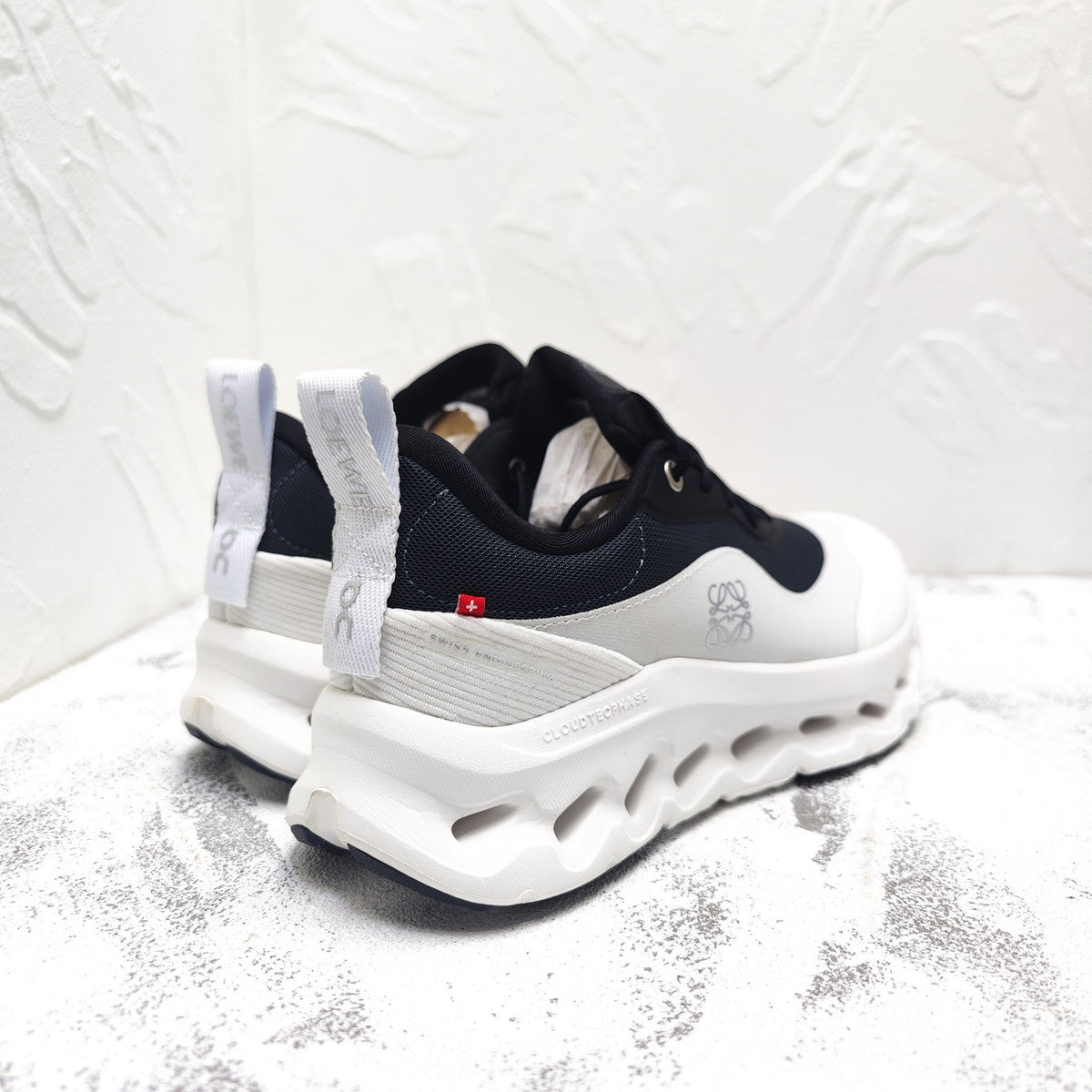 CLOUDTILT 2.0 SNEAKER PALE GRAY MIX BLACK CALFSKIN AND BREATHABLE MESH