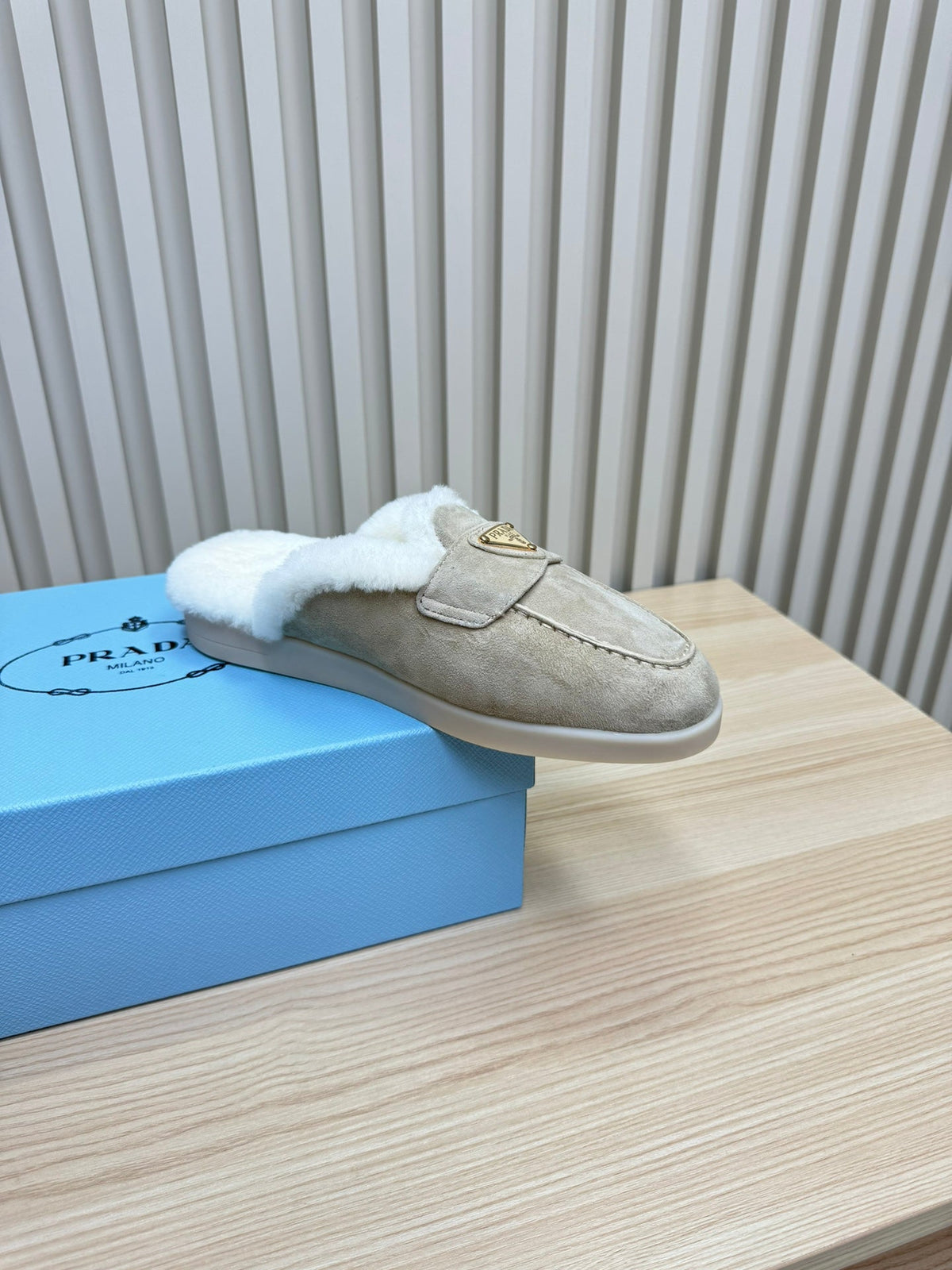 PRADA TRIANGLE LOGO FLATS IN KHAKI BEIGE SUEDE AND FUR LINING