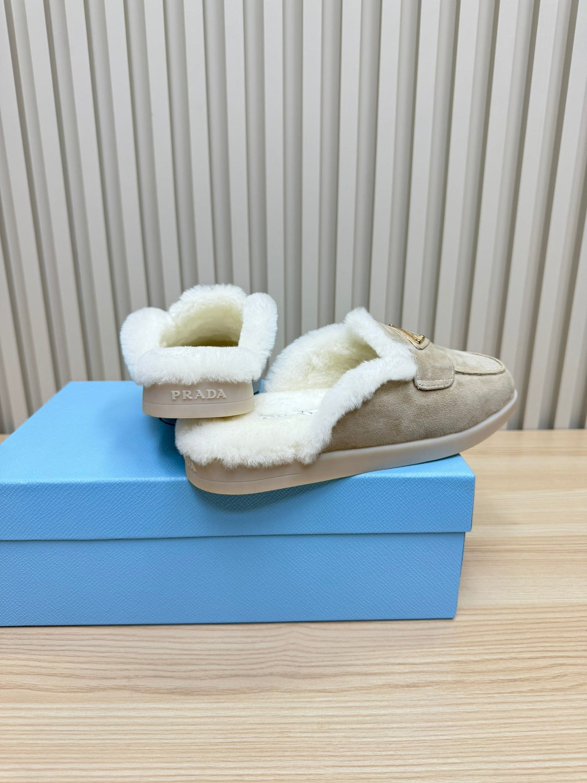 PRADA TRIANGLE LOGO FLATS IN KHAKI BEIGE SUEDE AND FUR LINING