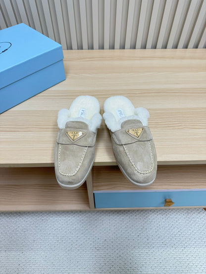 PRADA TRIANGLE LOGO FLATS IN KHAKI BEIGE SUEDE AND FUR LINING