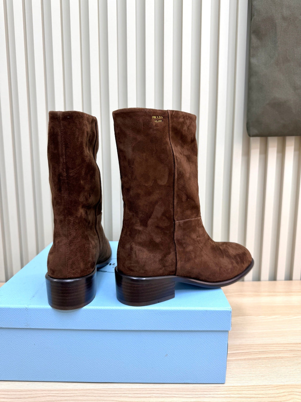PRADA 25S LOW-CUT BOOTS IN RK BROWN SUEDE