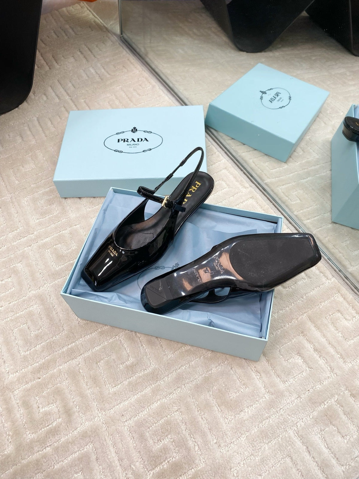 PRADA MARY JANE SLINGBACK SQUARE TOE IN BLACK PATENT SHEEPSKIN