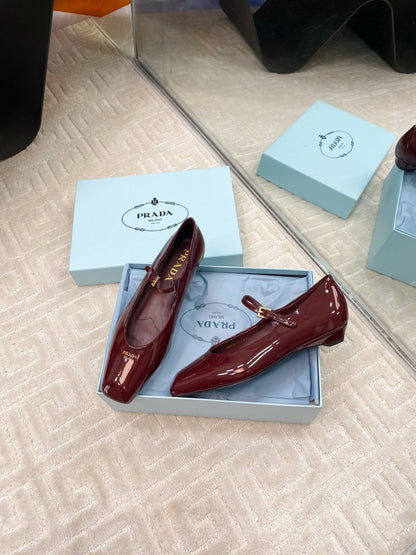 PRADA MARY JANE FLATS SQUARE TOE IN BURGUNDY RED PATENT SHEEPSKIN
