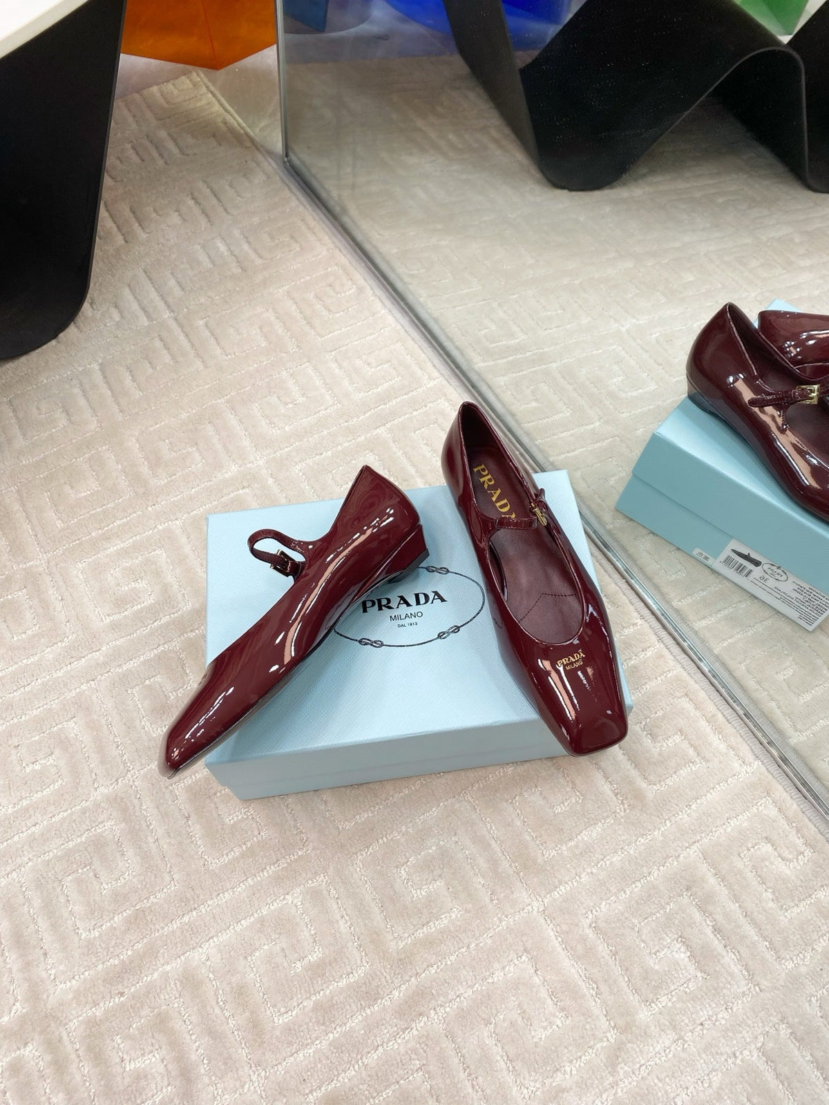 PRADA MARY JANE FLATS SQUARE TOE IN BURGUNDY RED PATENT SHEEPSKIN
