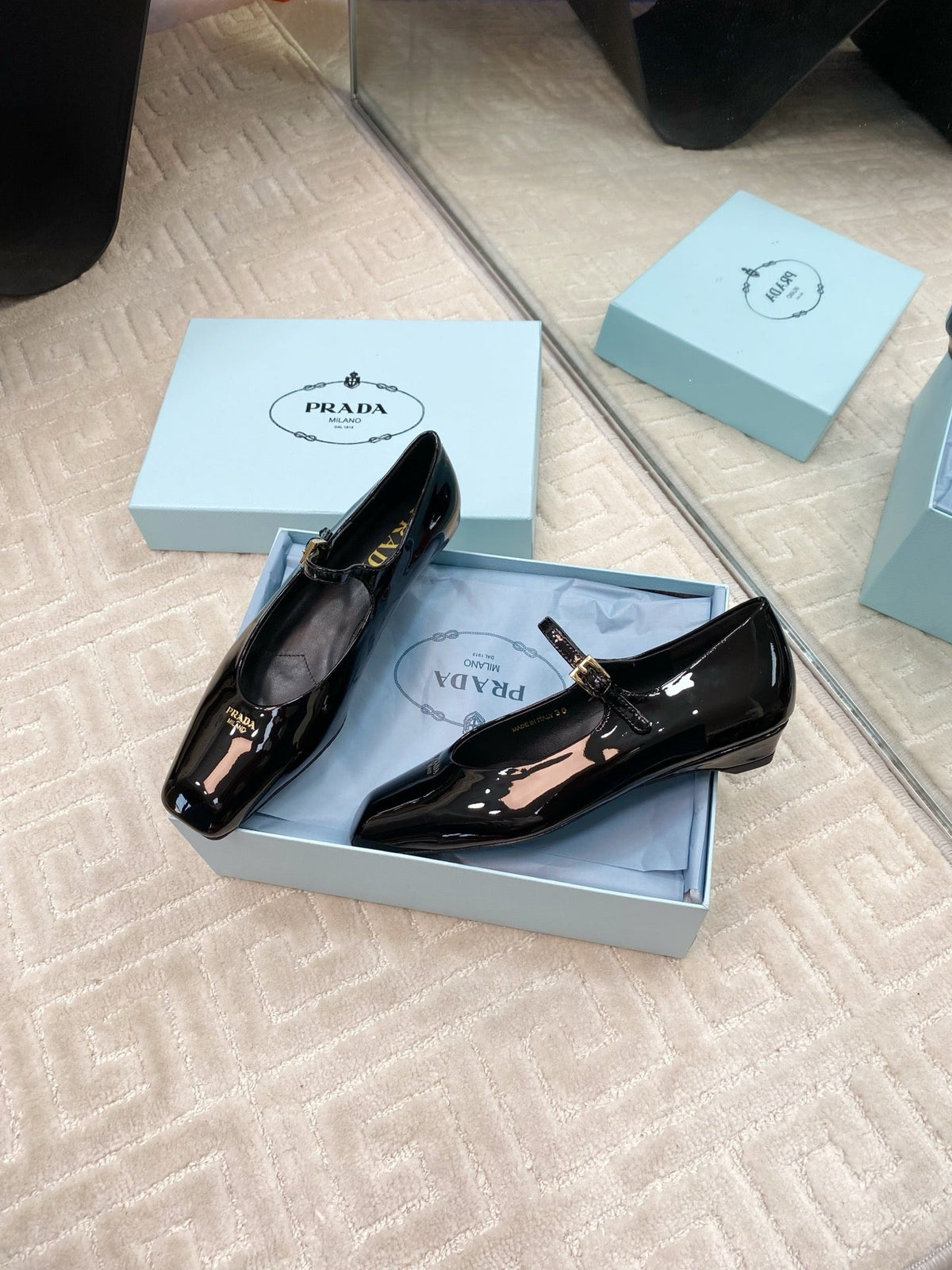 PRADA MARY JANE FLATS SQUARE TOE IN BLACK PATENT SHEEPSKIN