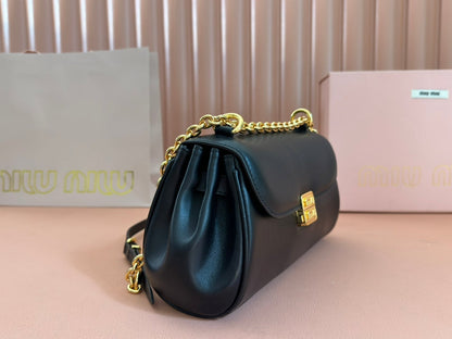 MIU MIU CHAIN SHOULDER BAG 24 IN BLACK PATENT SMOOTH CALFSKIN