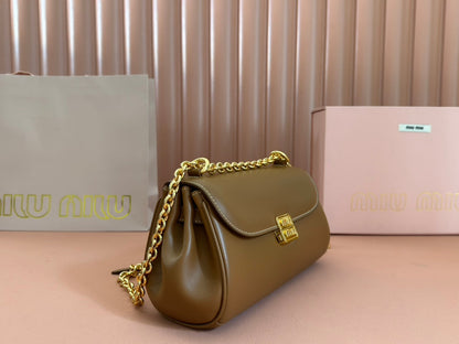 MIU MIU CHAIN SHOULDER BAG 24 IN PEANUT BROWN PATENT SMOOTH CALFSKIN