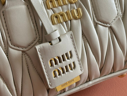 MIU MIU ARCADIE MATELASSÉ BAG 19 IN WHITE LAMBSKIN GOLD HARDWARE