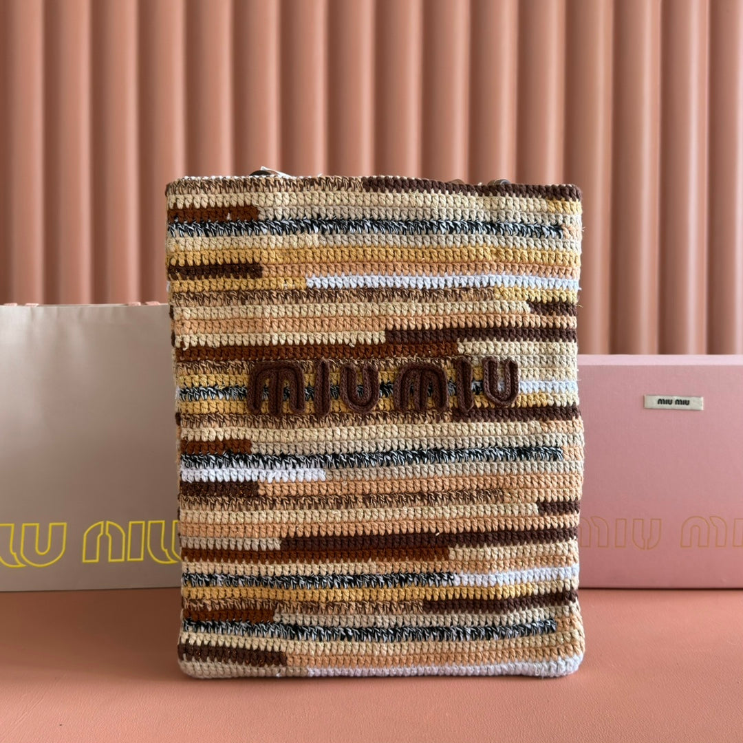 MIU MIU CROCHET TOTE BAG 38 IN NATURAL RAFFIA