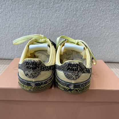 GYMNASIUM SNEAKER IN YELLOW FABRIC SNAKE EFFECT CALFSKIN
