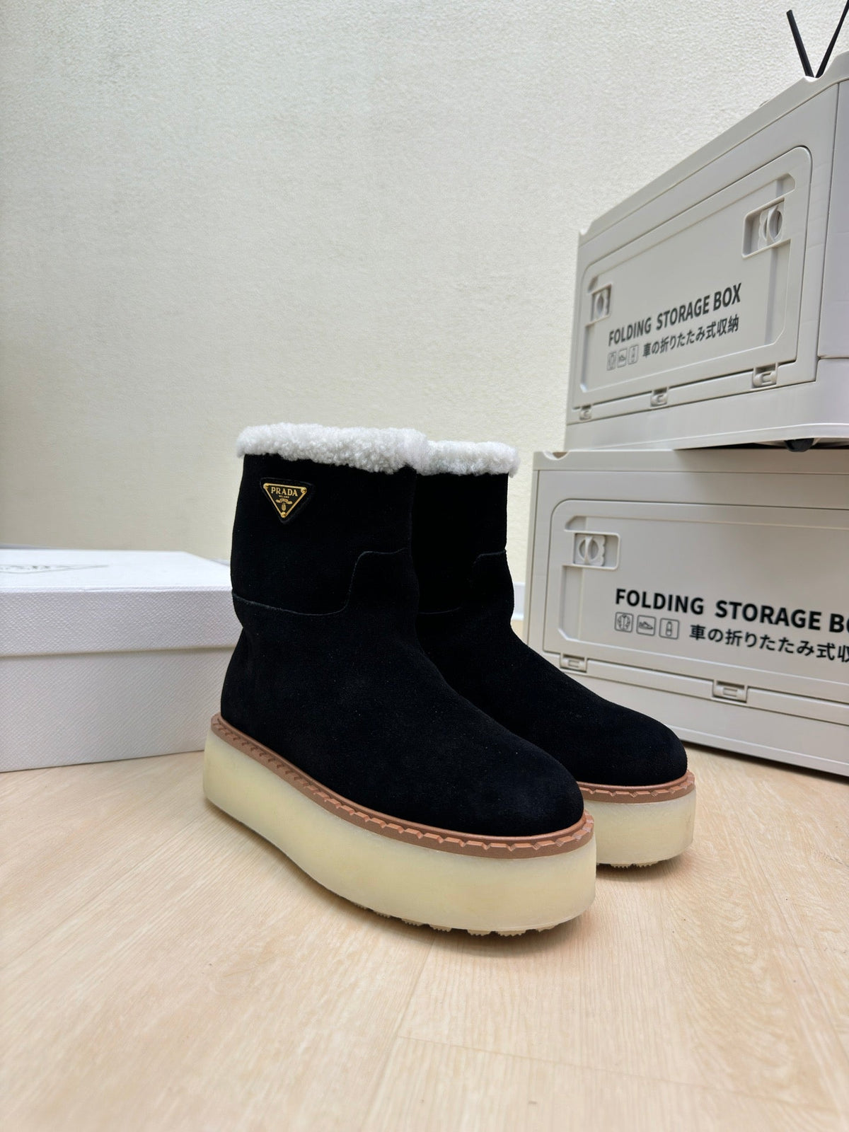 PRADA SUEDE BOOTS BLACK WITH SHEARLING LINING AND RUBBER FLATFORM SOLE
