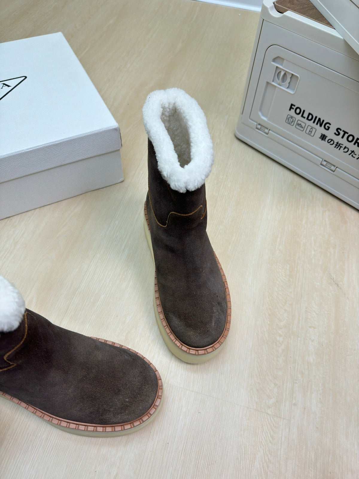 PRADA SUEDE BOOTS RK BROWN WITH SHEARLING LINING AND RUBBER FLATFORM SOLE
