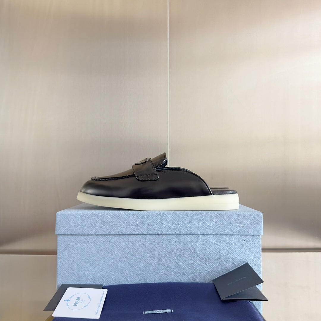 PRADA Pra Black Leather Mule 25mm Rubber Sole