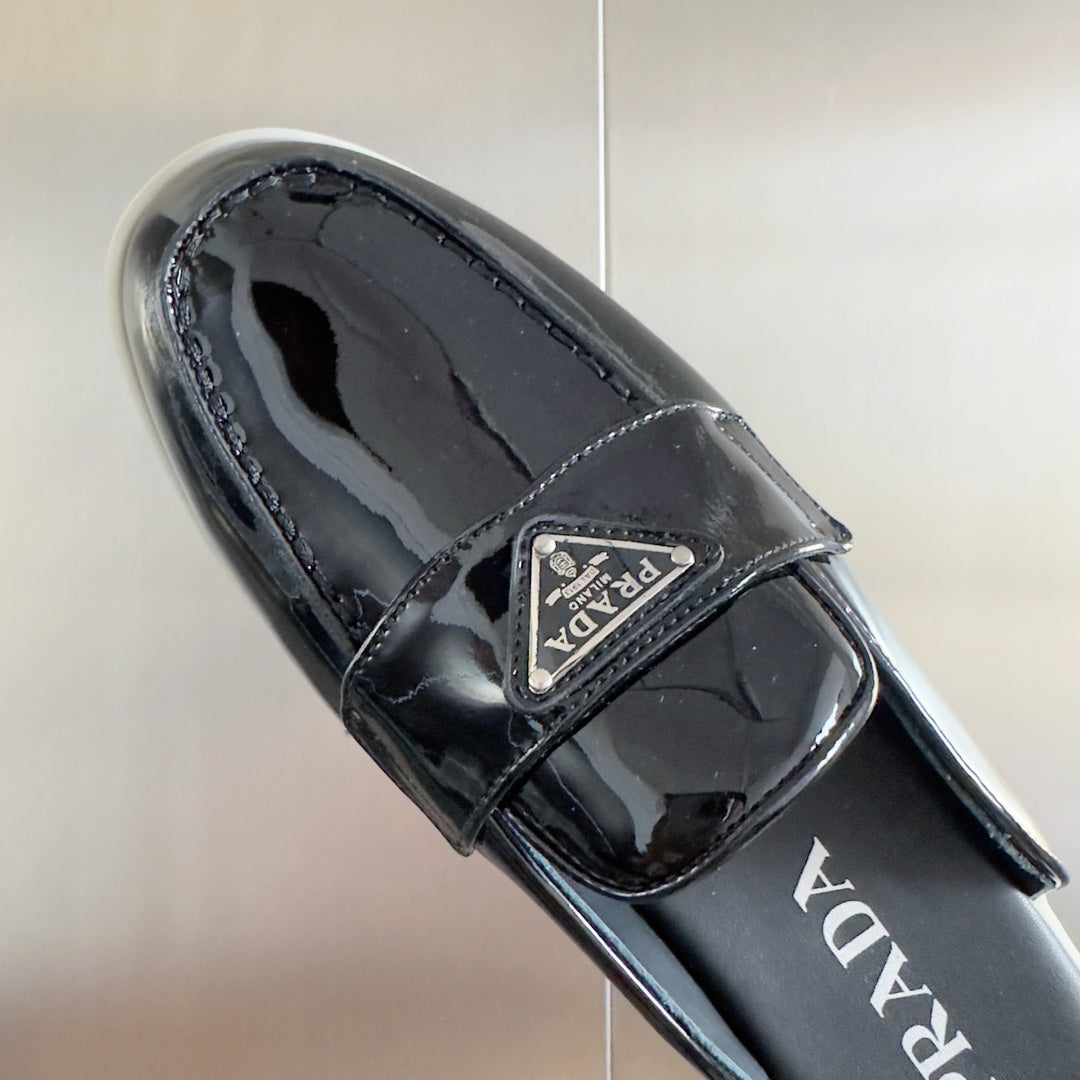 PRADA Pra Black Patent Leather Mule 25mm Rubber Sole