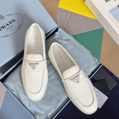 PRADA Pra White Patent Leather Loafers 25mm Rubber Sole