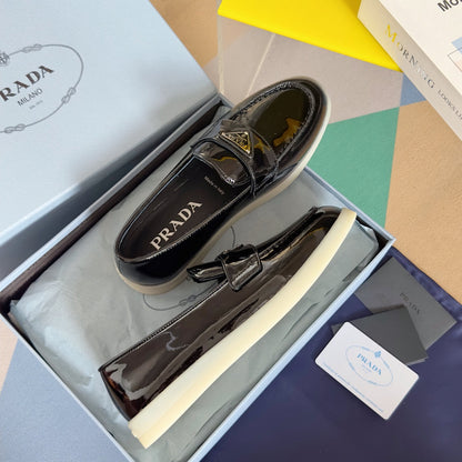 PRADA Pra Black Patent Leather Loafers 25mm Rubber Sole