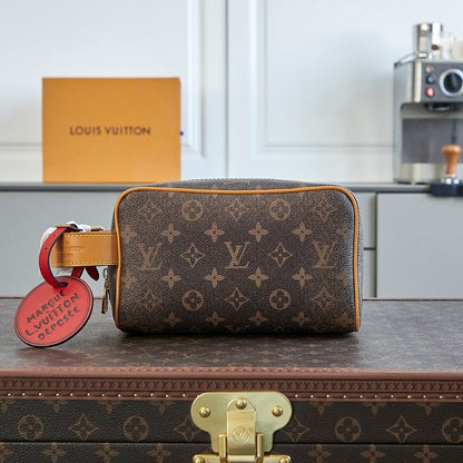 LOUIS VUITTON LOCKER DOPP KIT 23 IN BROWN MONOGRAM DUST CANVAS