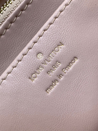 LOUIS VUITTON LV 25S GO-14 MM 23 IN LIGHT PINK QUILTED LAMBSKIN GOLD HARDWRE