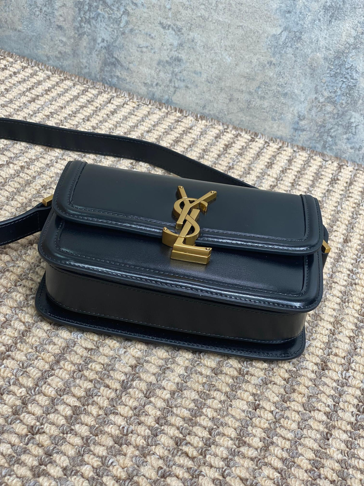 SAINT LAURENT SOLFERINO SMALL SATCHEL 19 IN BLACK CALFSKIN GOLD HARDWARE