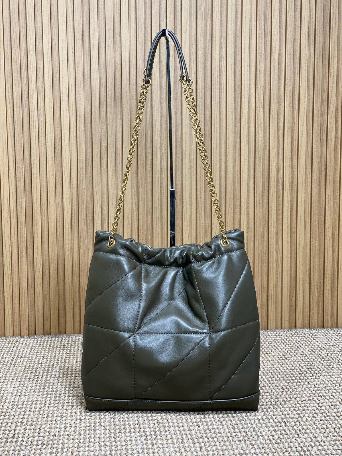 SAINT LAURENT DRAWSTRING CHAIN STRAP SHOULDER BAG 39 IN DARK GREEN QUILTED CALFSKIN