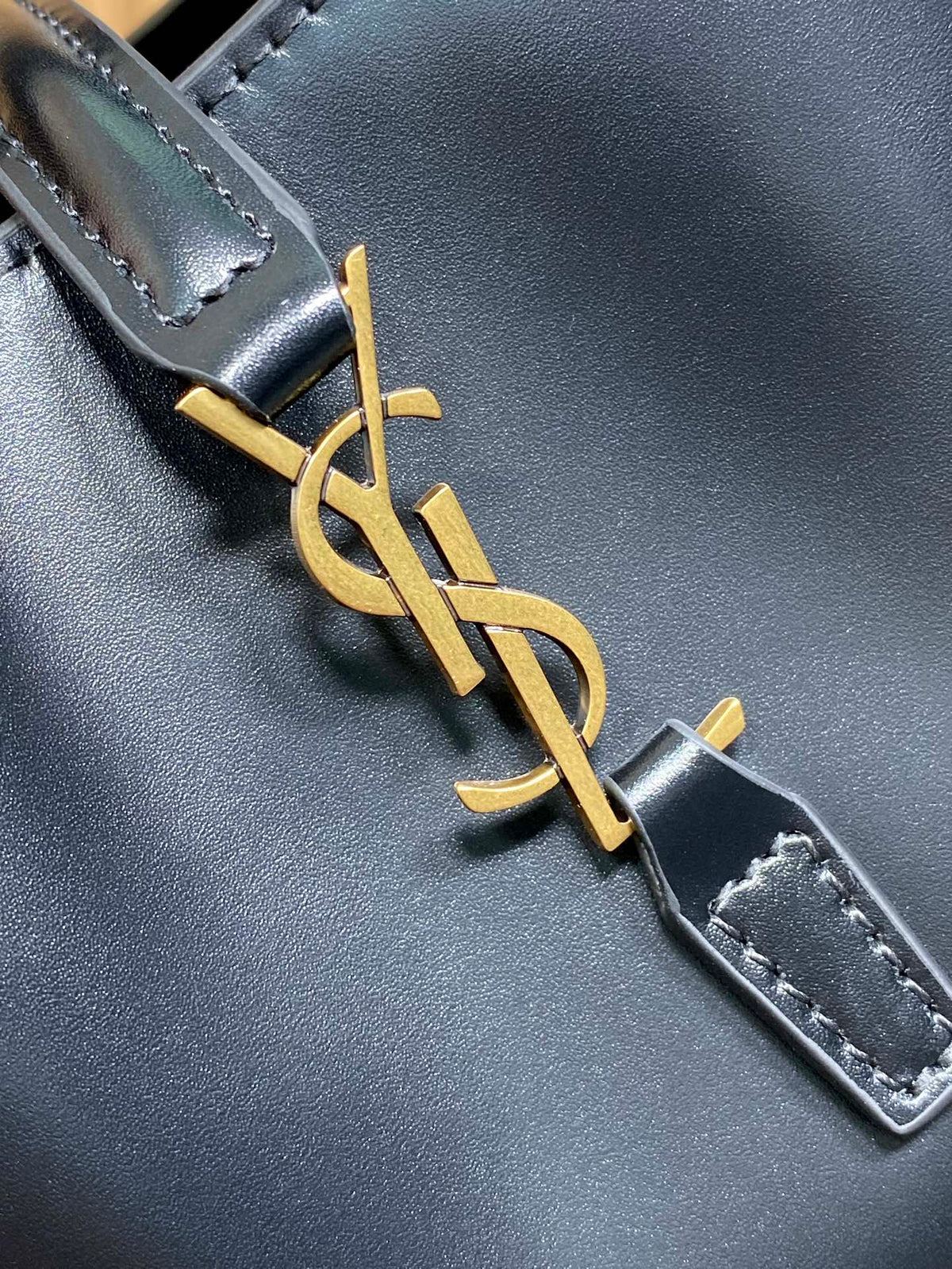 SAINT LAURENT LE 37 MINI BUCKET BAG 15 IN BLACK CALFSKIN GOLD HARDWARE