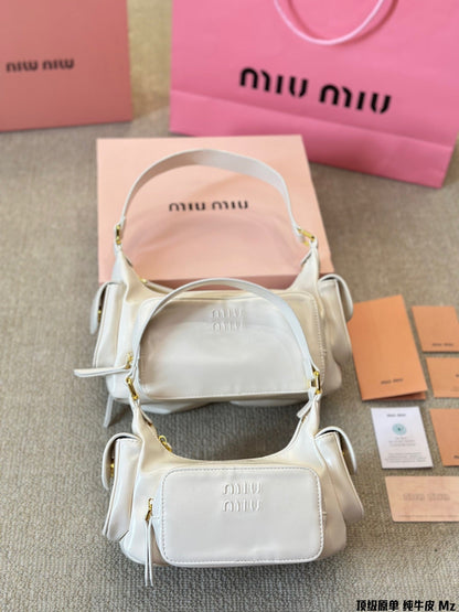 MIU MIU PUCKET BAG IN WHITE CALFSKIN