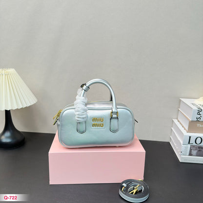 FENDI ARCADIE 22 BAG IN SILVER CALFSKIN