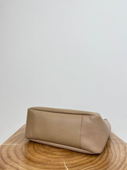 SAINT LAURENT LE 5 À 7 LARGE SUPPLE 31 IN LIGHT BROWN GRAINED CALFSKIN