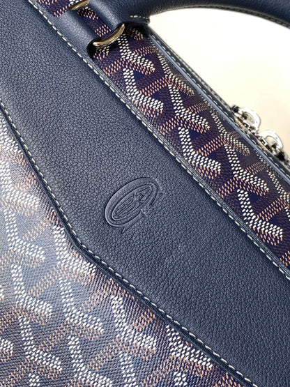 GOYARD CISALPIN DOCUMENT CASE 39 IN NAVY BLUE GOYARDINE CANVAS AND CALFSKIN