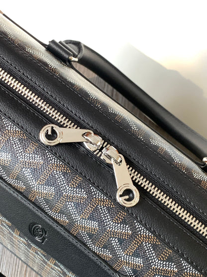 GOYARD CISALPIN DOCUMENT CASE 39 IN BLACK GOYARDINE CANVAS AND CALFSKIN