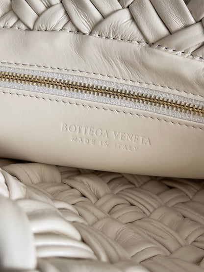 BOTTEGA VENETA KALIMERO CITTÀ 25 IN OFF WHITE CALFSKIN