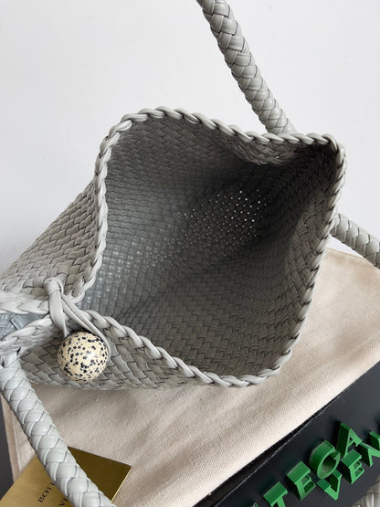 BOTTEGA VENETA TOSCA SHOULDER BAG 27 IN AGATE GREY LAMBSKIN WITH DALMATA STONE DETAIL