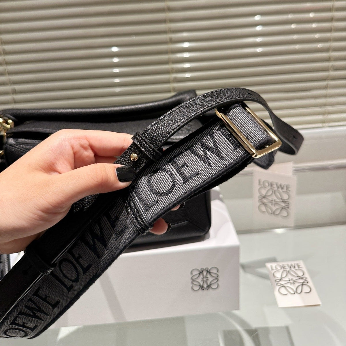 LOEWE LOE MEDIUM 25 PUZZLE BAG IN BLACK GRAINED CALFSKIN