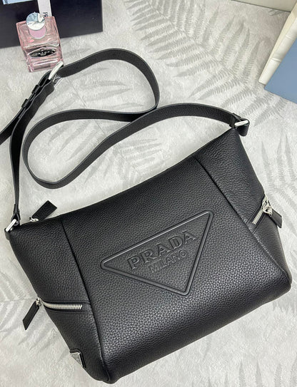 PRADA 25S SHOULDER STRAP BAG 26 IN BLACK CALFSKIN SILVER HARDWRE