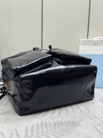 PRADA 25S BACKPACK 45 IN BLACK GLOSSY CALFSKIN SILVER HARDWRE