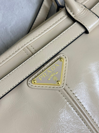PRADA 25S BONNIE LARGE HANDBAG 38 IN BEIGE CALFSKIN GOLD HARDWRE