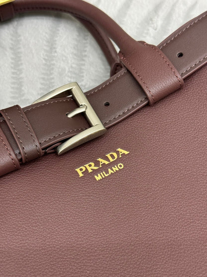 PRADA 25S BUCKLE SMALL HANDBAG 32 IN RICH BROWN CALFSKIN GOLD HARDWARE