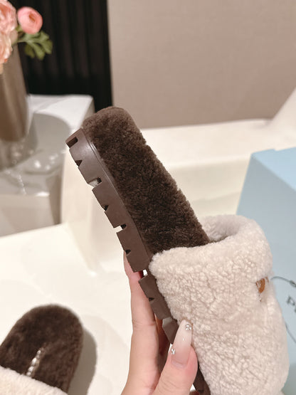 PRADA 25S FLAT MULES IN WHITE AND RK BROWN RABBIT FUR