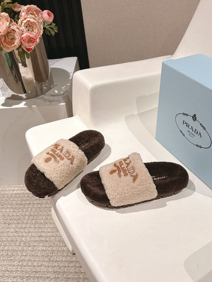 PRADA 25S FLAT MULES IN CREAM AND RK BROWN RABBIT FUR